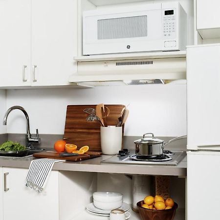 Intown Suites Extended Stay Raleigh Nc- Capital Blvd 외부 사진