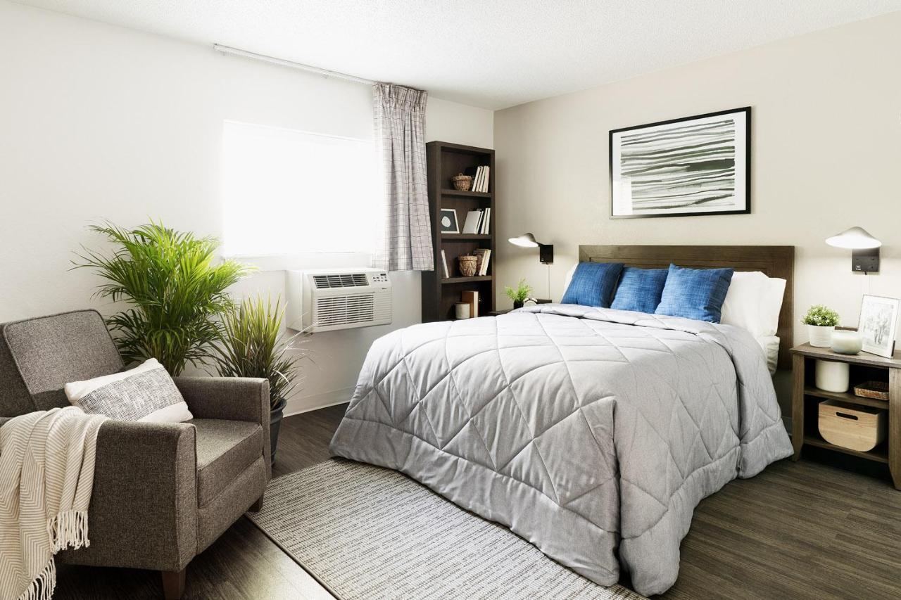 Intown Suites Extended Stay Raleigh Nc- Capital Blvd 외부 사진