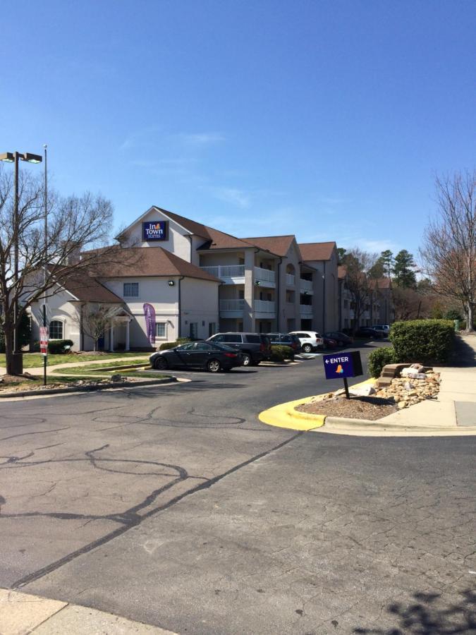 Intown Suites Extended Stay Raleigh Nc- Capital Blvd 외부 사진