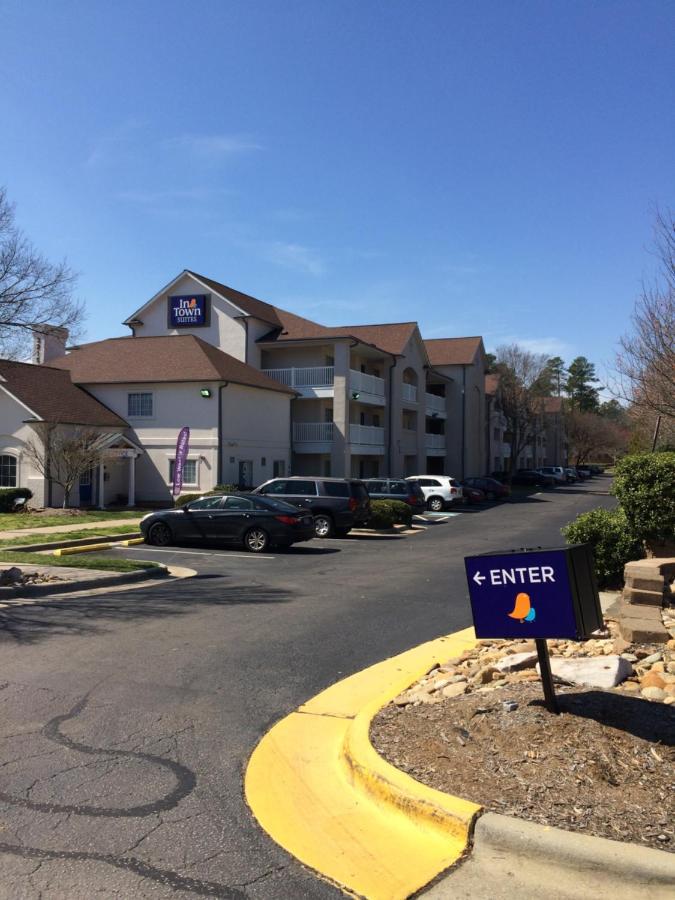 Intown Suites Extended Stay Raleigh Nc- Capital Blvd 외부 사진