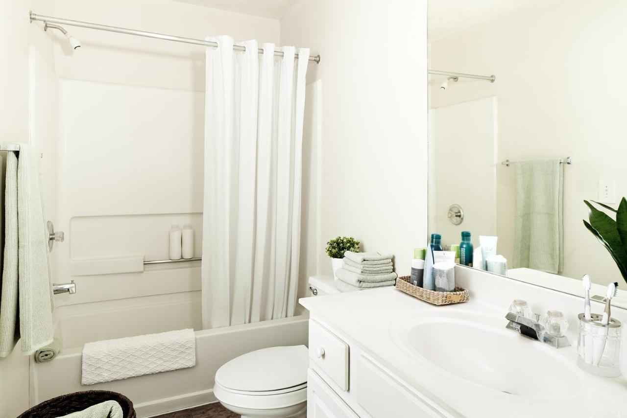 Intown Suites Extended Stay Raleigh Nc- Capital Blvd 외부 사진