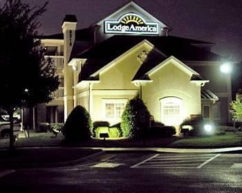 Intown Suites Extended Stay Raleigh Nc- Capital Blvd 외부 사진