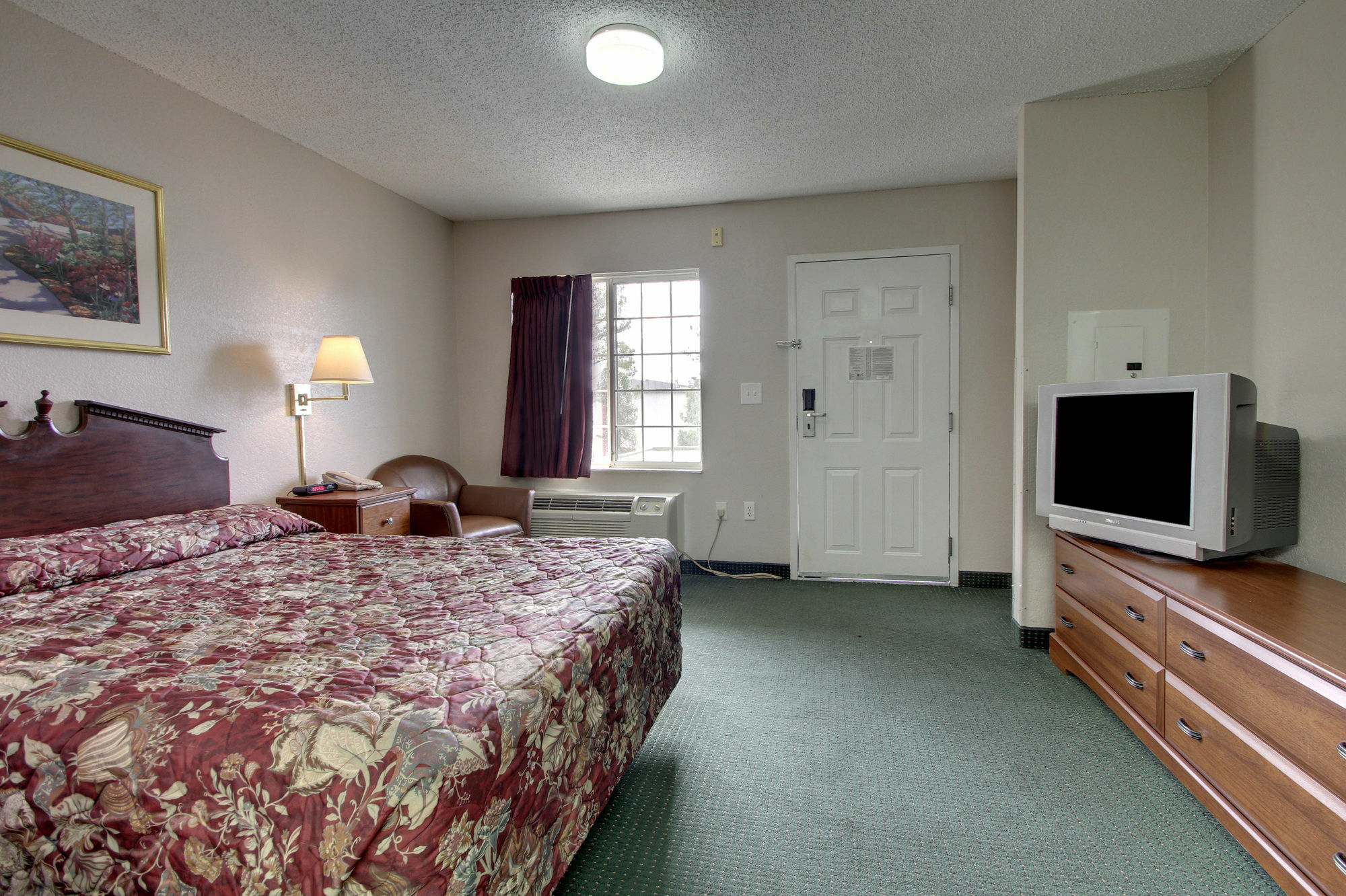Intown Suites Extended Stay Raleigh Nc- Capital Blvd 외부 사진